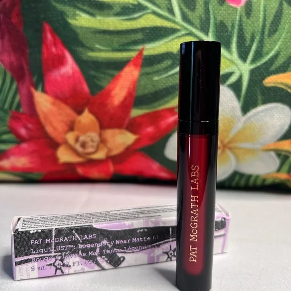 Pat McGrath Labs LiquiLUST Matte Lipstick - Elson 4